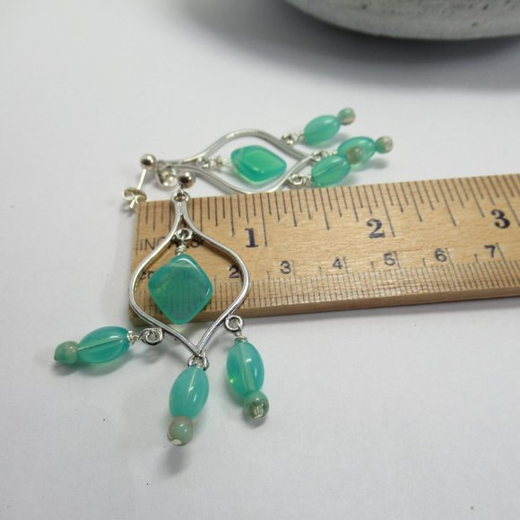 Uranium glass bead Chandelier earrings - Picture 6 of 9